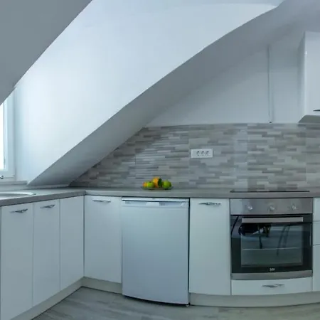 Ma_lu Apartament Pucisca